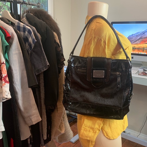 Kenneth Cole Handbags - Kenneth Cole• Leather Bag